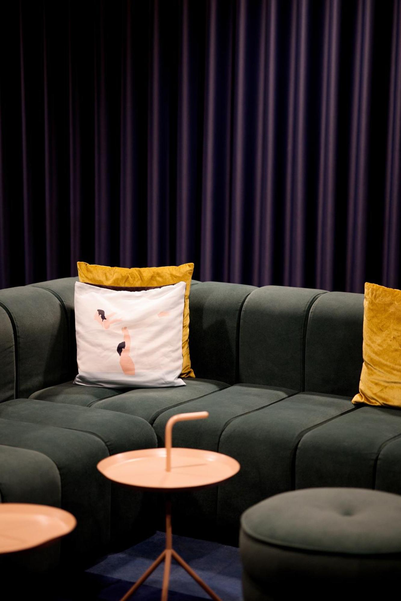 B&B Hotel Brussels Centre Louise Bagian luar foto