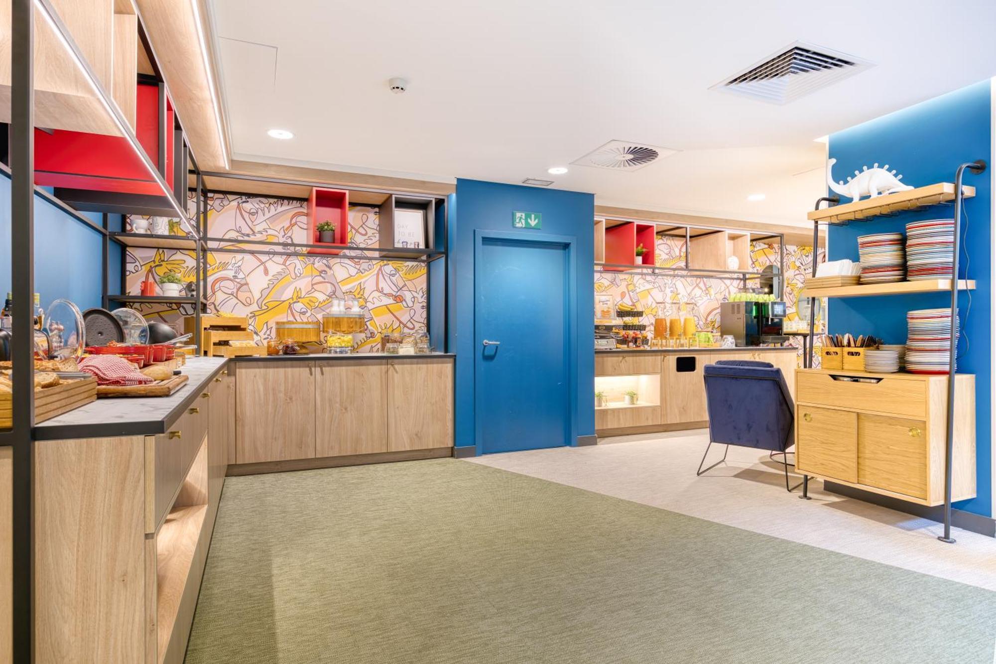 B&B Hotel Brussels Centre Louise Bagian luar foto