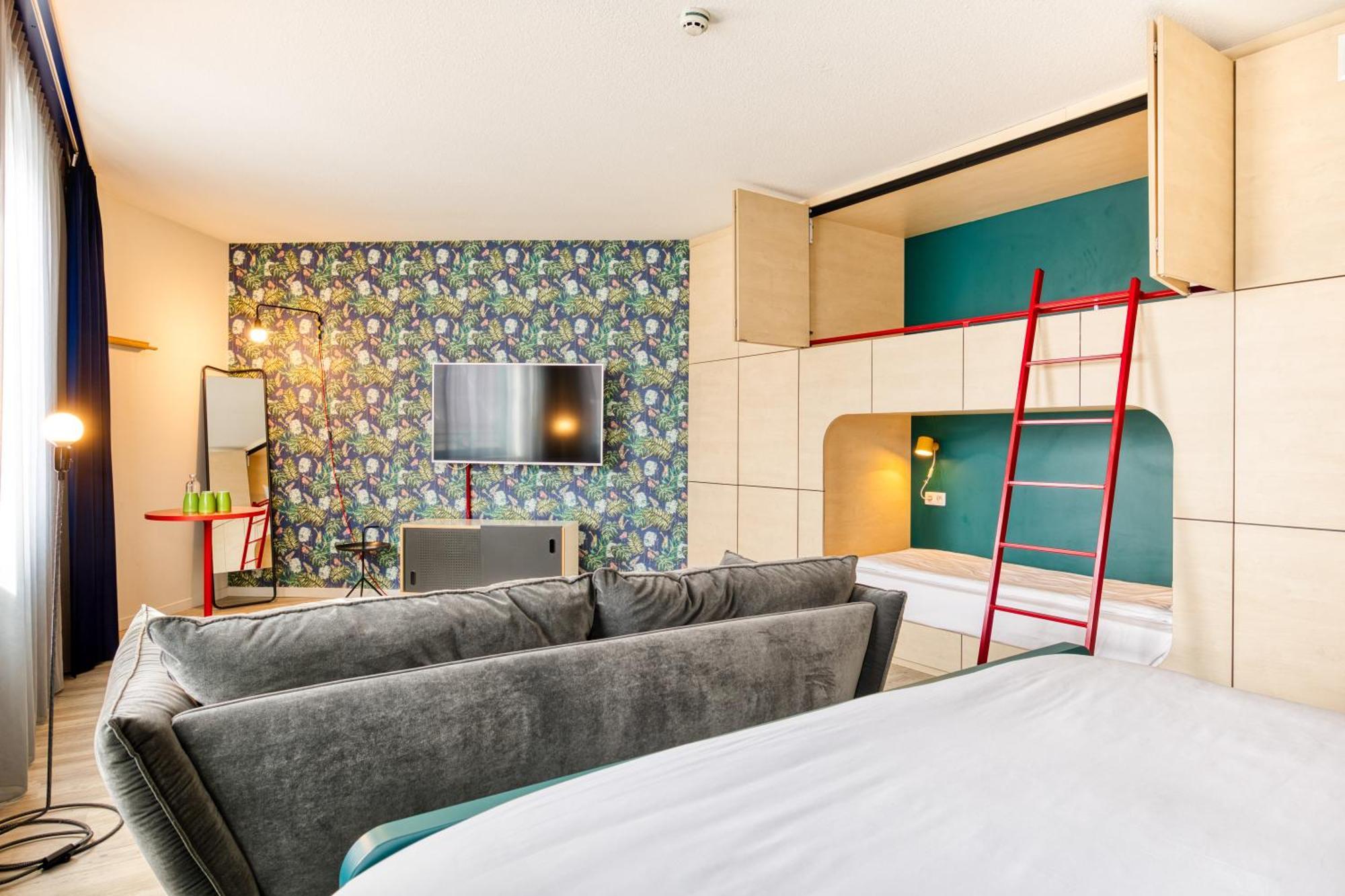 B&B Hotel Brussels Centre Louise Bagian luar foto
